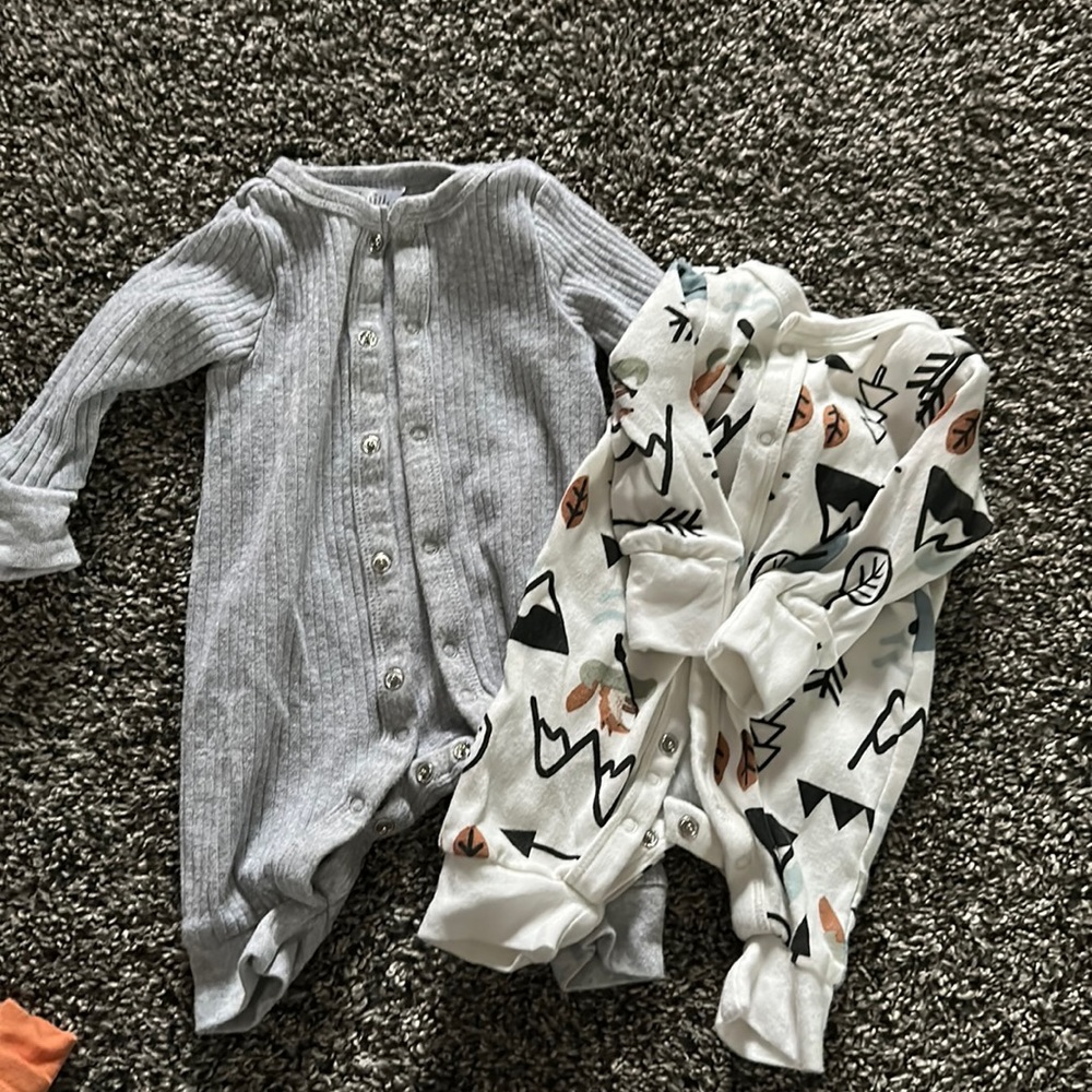 Modern Moments Newborn